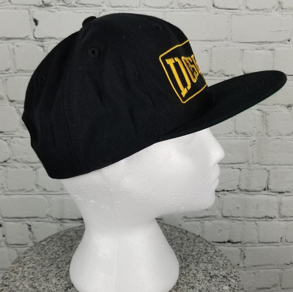 DC SHOES | flat brim embroidered snapback cap - Picture 3 of 12